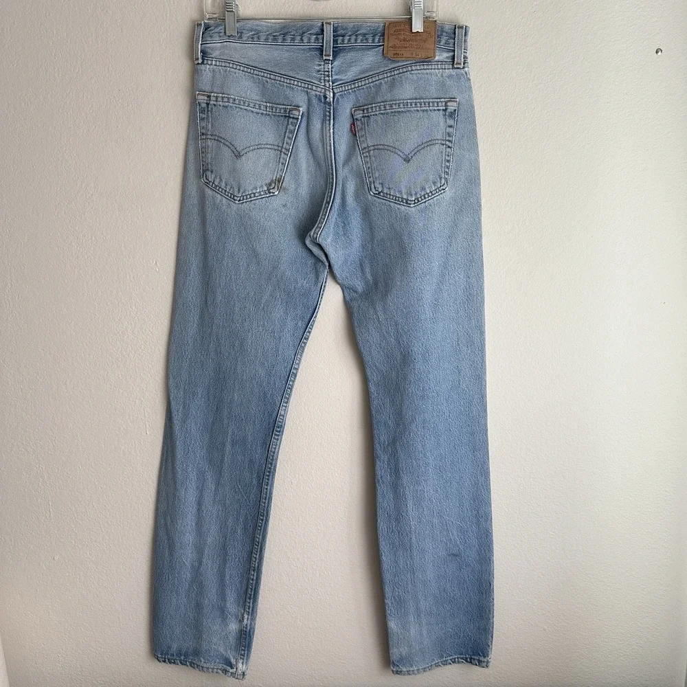 Levis features some